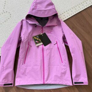 Arc'teryx Beta LT Hooded Hardshell Jacket, Size M